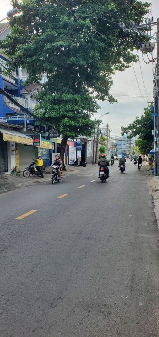 GÓC 2 MẶT TIỀN ĐƯỜNG KHUÔNG VIỆT, TÂN PHÚ, GIÁP Q11, VỪA Ở VỪA KD - 5 TỶ TL - 1