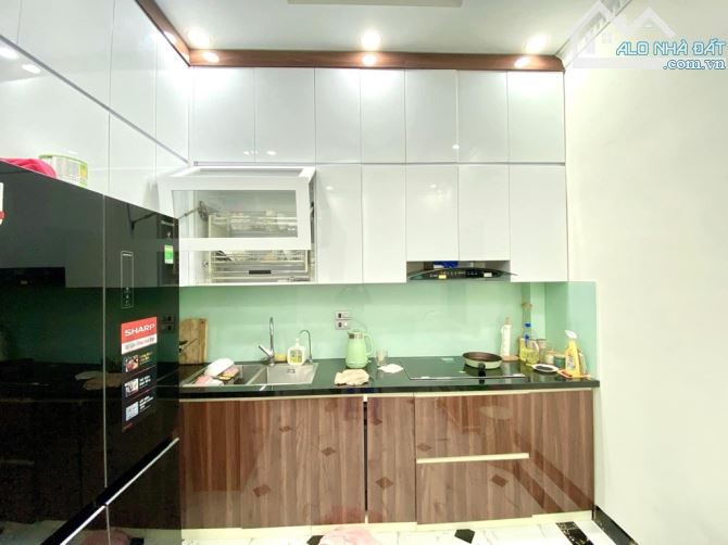 💥Đường Láng, Nhà Đẹp Ở Luôn, Full Nội Thất, Ngõ Ba Gác Tránh, DT 40m2, 5 Tầng - 1