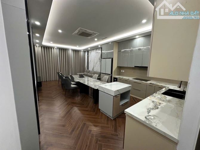 BÁN NHÀ ĐẸP NGUYỄN VĂN CỪ – Ô TÔ TRÁNH – KINH DOANH TẤP NẬP – 74M2 CHỈ 18,5 TỶ - 1
