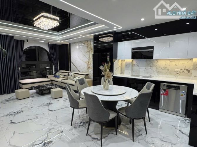 PHÂN LÔ 918 PHÚC ĐỒNG ĐÀM QUANG TRUNG SÂN GOLF THANG MÁY XÂY ĐỘC LẬP CẦN BÁN GẤP - 1