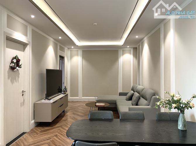 nổi bật, cho thuê căn hộ king palace nguyễn trãi. 105m2. 3 phòng ngủ full đồ giá 24tr/th - 1