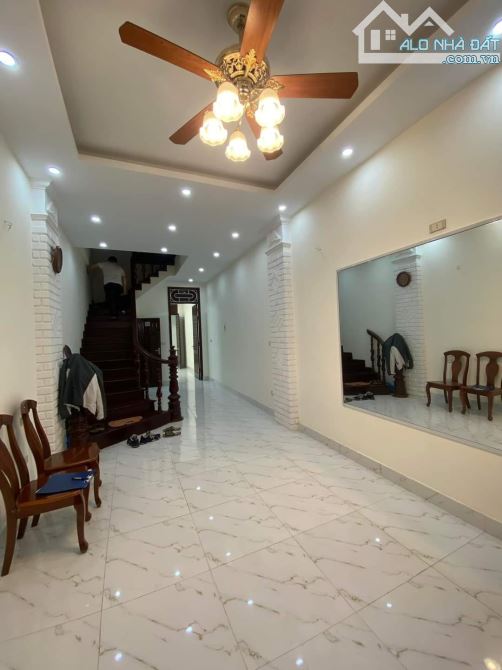 Chính chủ bán nhà mới xây 5tầng, 80m, ô tô đỗ cửa, Nguyễn Trãi, Thanh Xuân - 1