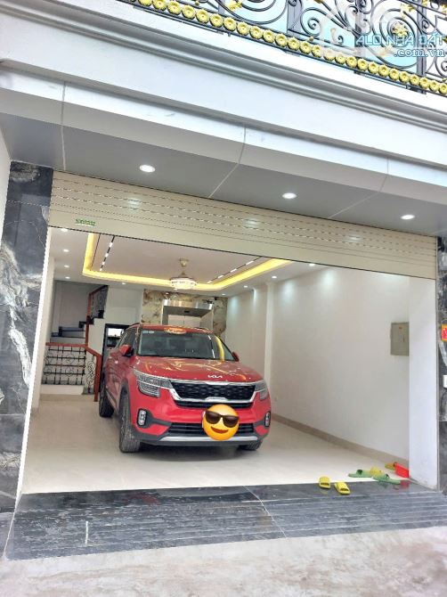 Nhà đẹp Phố Ngọc Thụy 47m2, 6 tầng, 14tỷ hơn, gara ô tô, thang máy, gần trường Việt Pháp