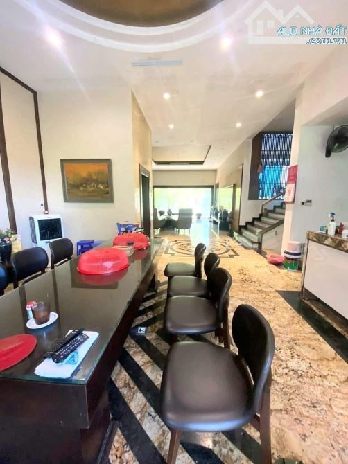 Bán căn siêu biệt thự quận cầu giấy  có hầm và thang máy 306m2 nhỉnh 90tỷ - 1
