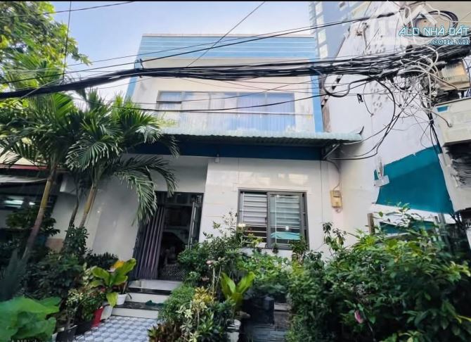 Bán nhà quận 8 ngang khủng 6m.