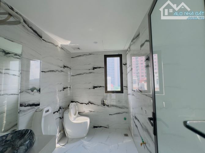 BÁN TOÀ NHÀ VĂN PHÒNG HẠNG A MẶT PHỐ HỒ TÙNG MẬU LÔ GÓC 3 THOÁNG 180M2 1 HẦM 8T NỔI - 1
