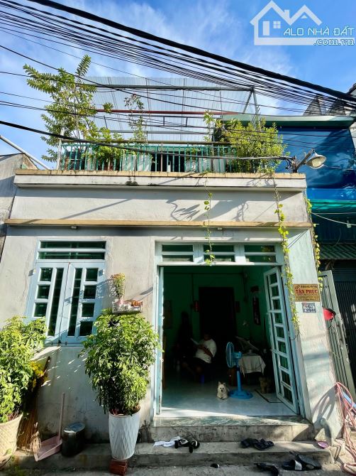 NGANG KHỦNG 8M - CHIA THÀNH 2 CĂN RIÊNG BIÊT VỪA Ở VỪA CHO THUÊ - HẺM XE TẢI - CHỈ 5.x TỶ - 1
