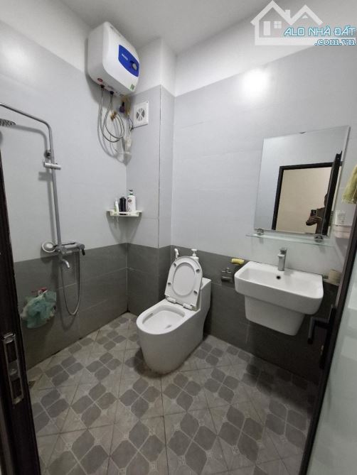 BÁN NHÀ ĐẸP 5 TẦNG AN THẮNG – BIÊN GIANG, VỀ Ở NGAY! Diện tích 30m² × 5 tầng, hiện đại - 1