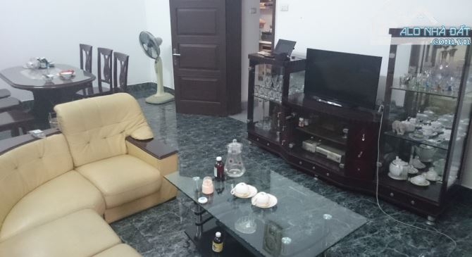 Bán nhà Vân Hồ 73m, 4 tầng, mt 7m, gần công viên, giá nhỉnh 15tỷ