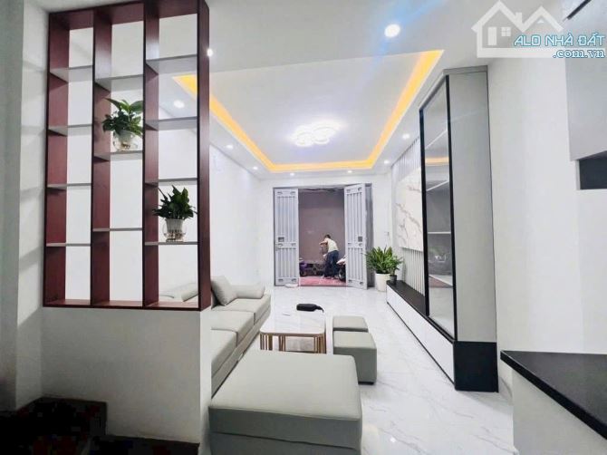 Trần Quốc Vượng-Trung Tâm Cầu Giấy DT 35m.5 Tầng Dân Xây Cực Chắc Chắn.Giá 7,6 Tỷ - 1