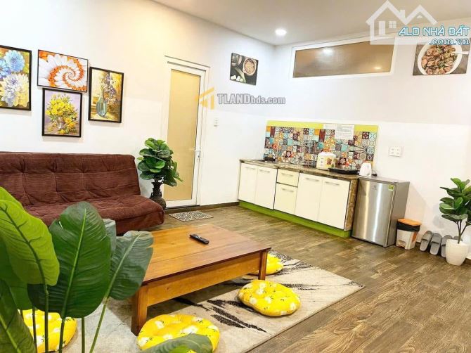 NHÀ PHỐ MẶT TIỀN NGAY NGÃ 5 ĐẠI HỌC 182M2 NGANG 6M 10PN 11WC CÁCH CHỢ ĐL 2KM GIÁ 46 TỶ - 1
