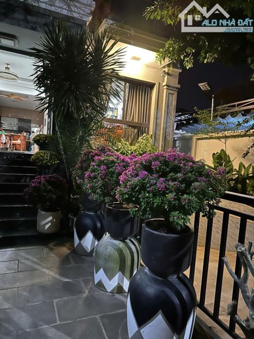 Biệt thự 5 tầng mặt tiền đường THANHN XUÂN 40, TX, Q12, dt 400m2 (10mx40m), đường 10m💰18T - 1