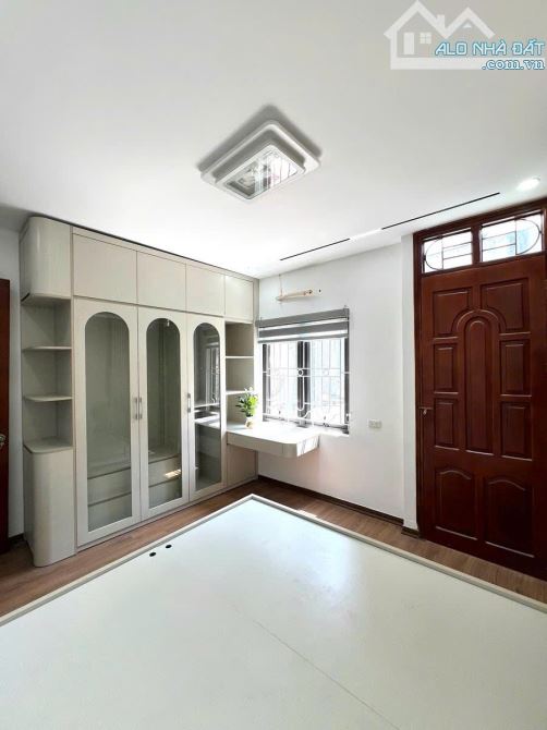 BÁN TÒA CĂN HỘ DỊCH VỤ TRUNG KÍNH - GẦN PHỐ - 98mx7 tầng, DOANH THU 120 TR/THÁNG - 1