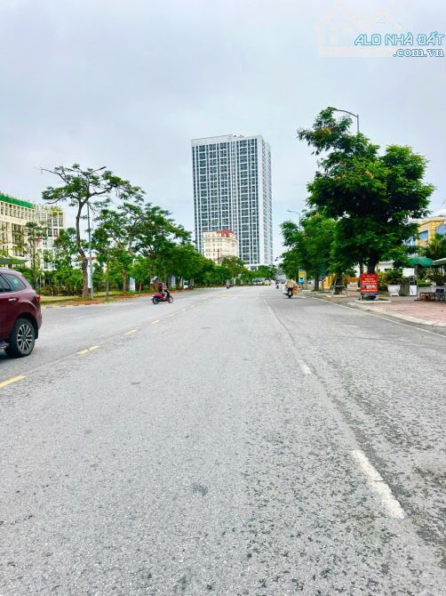 Mrs Tâm Chỉ 90tr/m2 lô đất mặt đường Hồng Bàng, Sở Dầu, Hồng Bàng, Hải Phòng.181m2 - 1