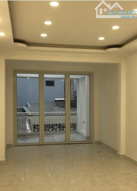🏡 BÁN NHÀ MẶT PHỐ 2 TẦNG + LỬNG – THẠCH THỊ THANH, P. TÂN ĐỊNH, Q.1 - 1
