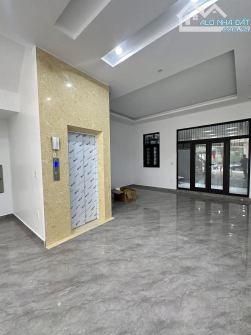 Ms Linh-Bán căn shophouse mặt trục chính Hoàng Huy Riverside-Thượng Lý-Hồng Bàng - 1