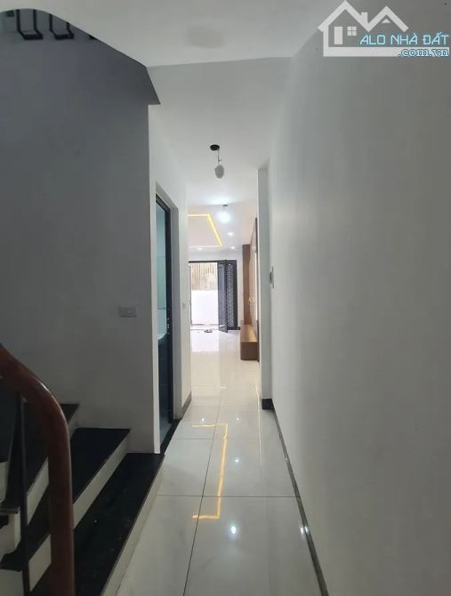 Bán nhà sát học viện tài chính, xây mới đẹp đủ nội thất, ô tô đỗ gần, tiện ích. - 1