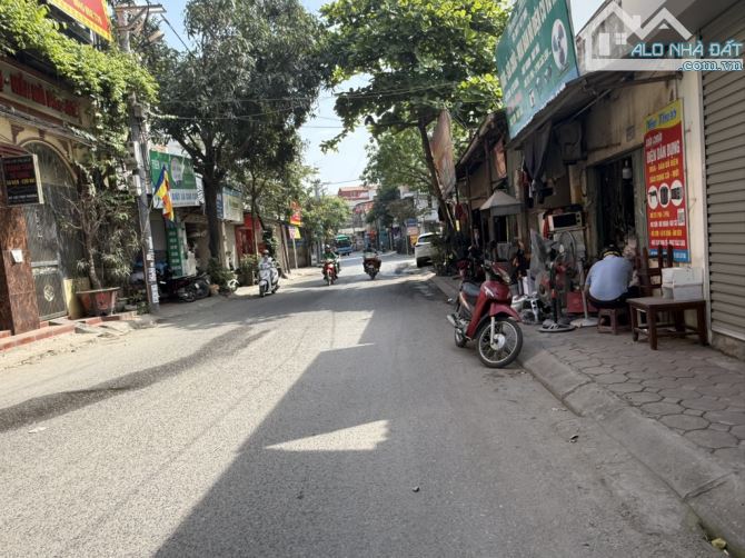 Bán đất Mặt phố Thụy Phương 150m2 mặt tiền rộng, vỉa hè, kinh doanh giá chỉ 168tr/m2 - 1
