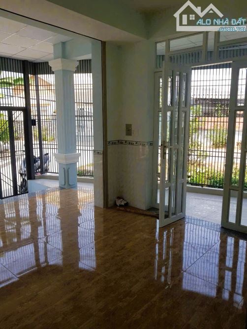 Bán nhà 2 mặt tiền hẻm xe hơi Linh Đông, diện tích 140m2, hơn 7 tỷ - 1