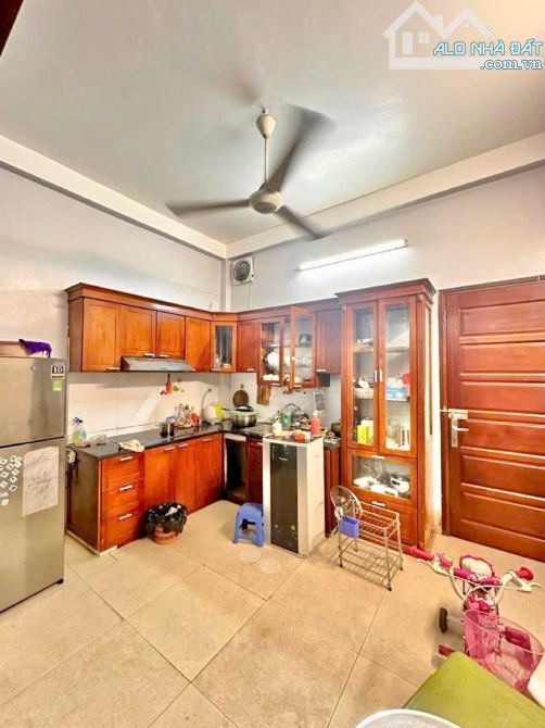 BÁN NHÀ 5 TẦNG SIÊU ĐẸP PHỐ HẠ ĐÌNH - HƠN 7 TỶ - NGÕ 3 GÁC - 39M RA PHỐ NGUYỄN TRÃI - 1