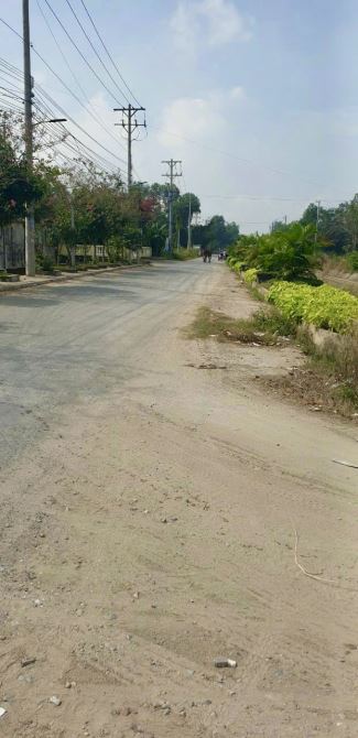 bán gấp 14m mét ngay đất mặt tiền đường tỉnh lộ 9 vào ngay chợ gà - 1