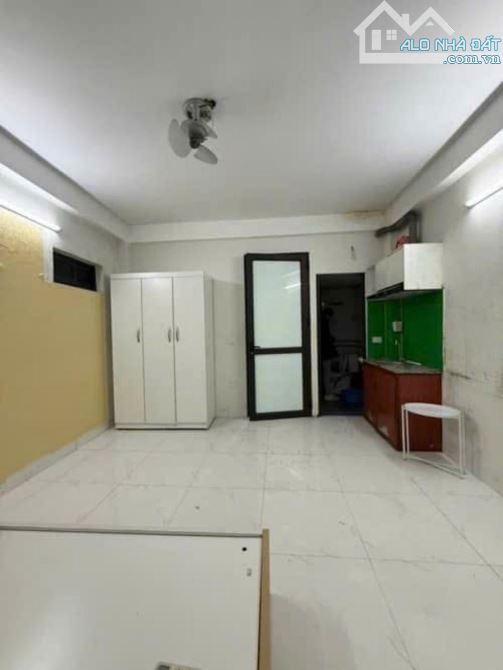 Căn hộ dịch vụ 6 tầng thang máy, 12 phòng KK, ô tô qua nhà, 10m ra mặt phố Nguyễn Khuyến - 1