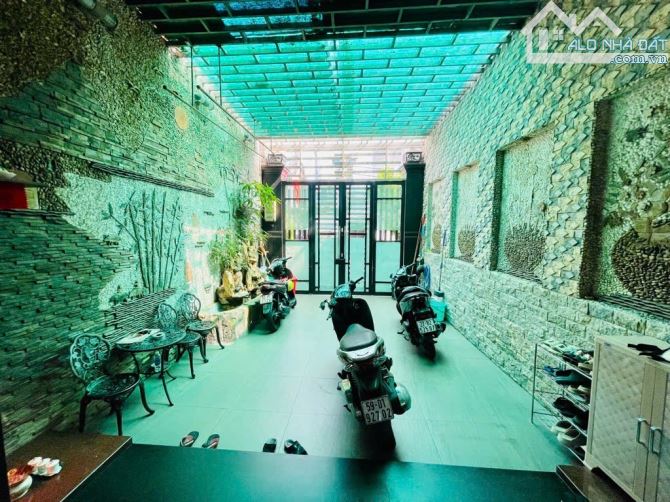 Bán nhà mặt tiền KD Tân Phú-Đường 8M-Giáp Quận 11-Hoàng Xuân Nhị-P.Phú Trung-100m2-4tầng - 1