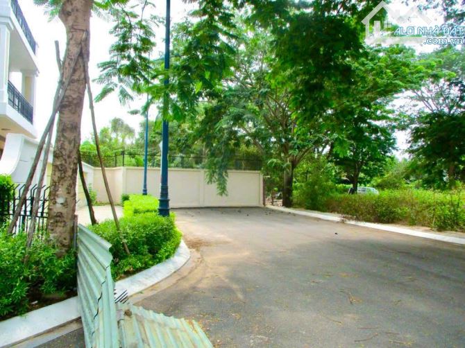 💥💥💥SIÊU PHẨM BIỆT THỰ THỦ ĐỨC - CĂN GÓC 2 MẶT TIỀN ĐƯỜNG - 4 TẦNG MỚI ĐẸP - MT - 1
