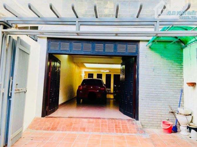 Nhà đẹp ở ngay Trần Cung Bắc Từ Liêm. Sổ vuông 80m, 5 tầng MT5m Giá 16 tỷ Ngõ ô tô tránh - 1