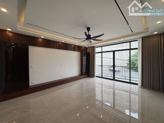 (THANG MÁY) Bán nhà phân lô Lai Xá 75mx6T MT rộng oto tránh vỉa hè hơn 16.8 tỷ KDVP - 1