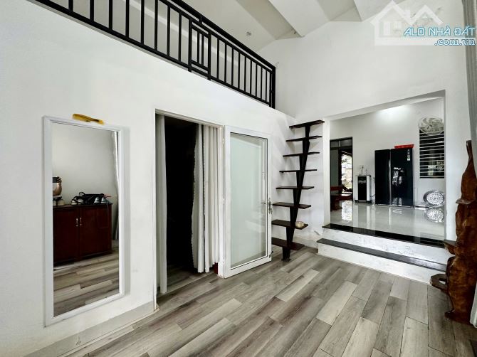 💥Nhà đẹp hẻm 220 Y Wang - 9 x 32m (nở hậu) - chỉ 3.950 tỷ - 1