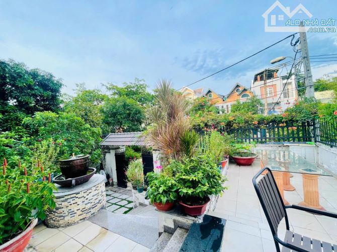 Diện tích lớn 90m2 - nhỉnh 13 tỷ! Bán nhà Bình Thạnh HXH 1 trục sát mặt tiền Lê Quang Định - 1