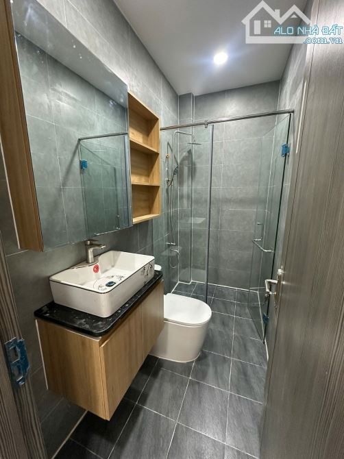 Bán nhà Phạm Văn Đồng có sân vườn đầy đủ nội thất sát bên sân bay Tân Sơn Nhất chỉ nhỉnh 3 - 12