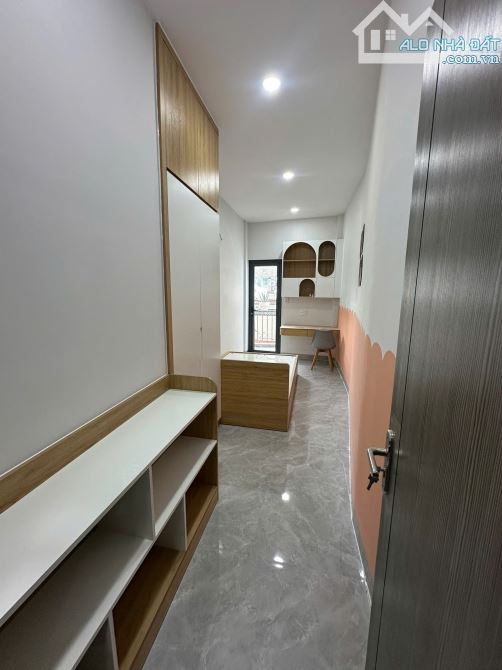 Bán nhà Phạm Văn Đồng có sân vườn đầy đủ nội thất sát bên sân bay Tân Sơn Nhất chỉ nhỉnh 3 - 17