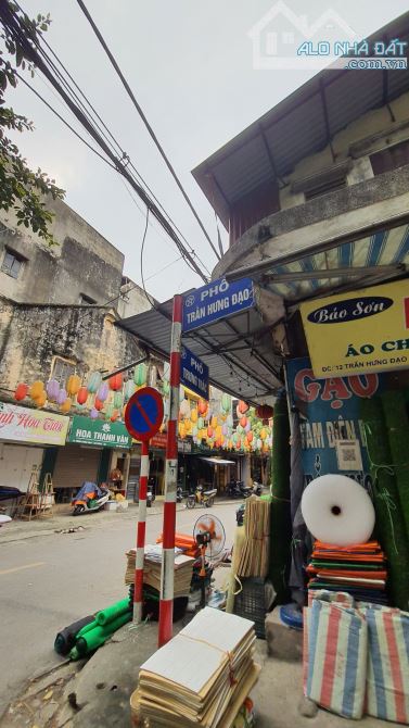 Tôi cần bán nhà 4T*45m2,ngã 4Tô Hiệu-Hoàng Diệu(đối diện chợ Hà Đông).Ôtô đỗ 10m.Giá 8tỷ6 - 17