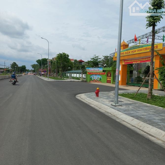 Bán đất lô góc 60m. MT 6.5m giá nhô 4tỉ thoáng sáng Nguyên Khê ĐA - 2