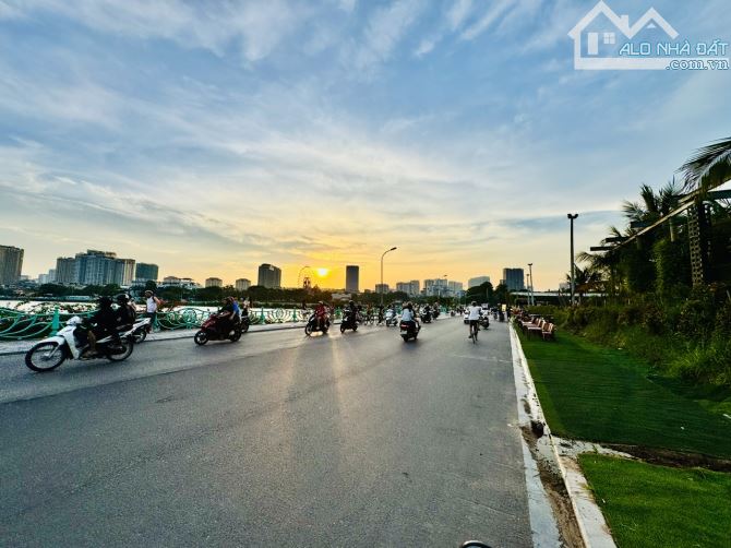 Đầu tư từ 12 tỷ sở hữu ngay NHÀ MỚI - THANG MÁY ven Hồ Tây. - 2