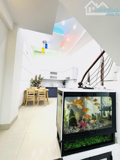 GIáp Nhị- 40m - nhỉnh 7 tỷ- lô góc- fun nội thất- thuê hoặc ở đều oke - 2