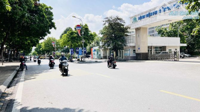 bán mảnh đất phố Trường Lâm, 2 mặt ôtô tránh, 188m, mặt tiền 6m, gần bệnh viện Đức Giang, - 2