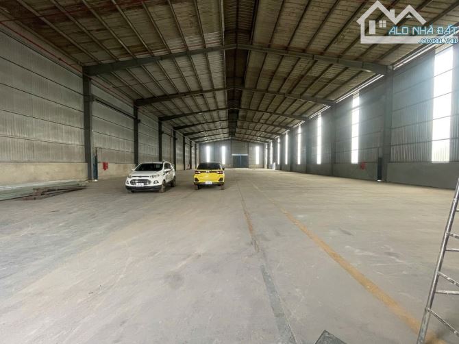 Cho thuê 1800m2 XƯỞNG Khánh Bình Tân Uyên , PCCC tự động , giấy tờ đầy đủ , đường công - 2