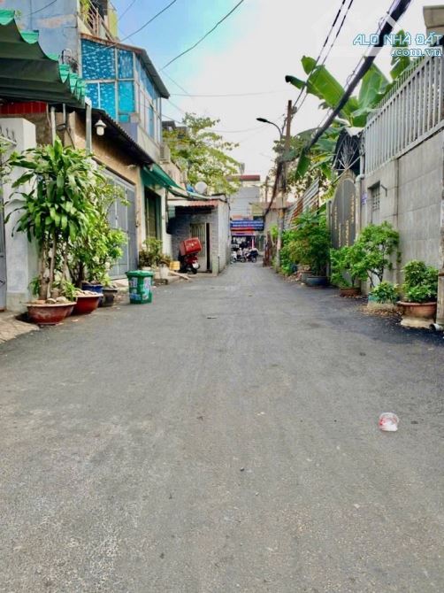 NHÀ ĐẸP GẦN CHỢ AN NHƠN GÒ VẤP - HẺM XE HƠI ĐẬU CỬA. GIÁ 6.x tỷ  - diện tích: 4m x 12m - 2