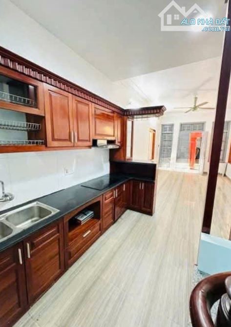 7,4 tỷ, cực hiếm 37m2, 5T, lô góc Minh Khai, HBT, hàng xóm Timecity giá rẻ nhất quận. - 2