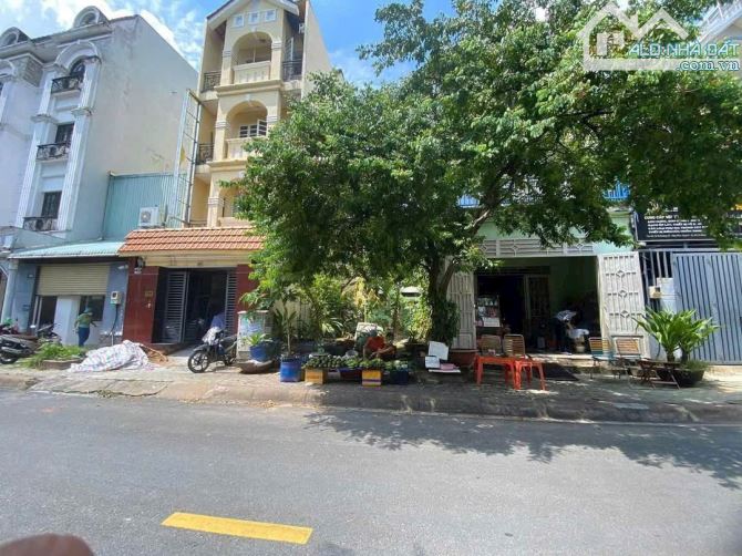 Bán đất mặt tiền kinh doanh đường D1.P tăng nhơn phú A.Tp thủ đức - 2
