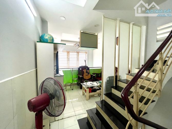 BÁN NHÀ 5 TẦNG HẺM XE HƠI NGUYỄN CẢNH CHÂN, P. NGUYỄN CƯ TRINH Q.1 GIÁ CHỈ NHỈNH 8 TỶ - 2