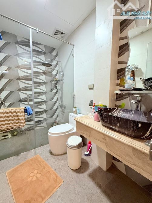 BÁN NHÀ LIỀN KỀ KĐT LOUIS ĐẠI MỖ - LÊ QUANG ĐẠO 99M2 x 6T THANG MÁY GIÁ 33 TỶ - 2