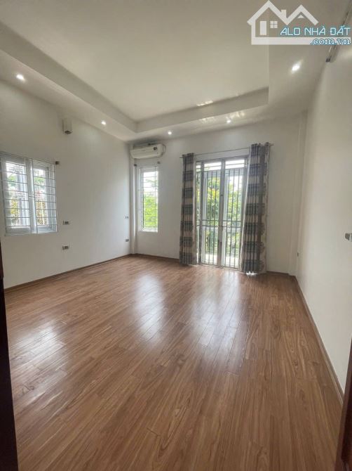 CẦN BÁN NHÀ CỔ LINH THẠCH BÀN LONG BIÊN HÀ NỘI. - 2