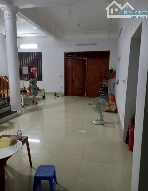 Nhà đẹp công năng đầy đủ .179m full nở hậu .bạn sở hữu chỉ sẵn ở.Đông Xuân -Sóc Sơn - 2