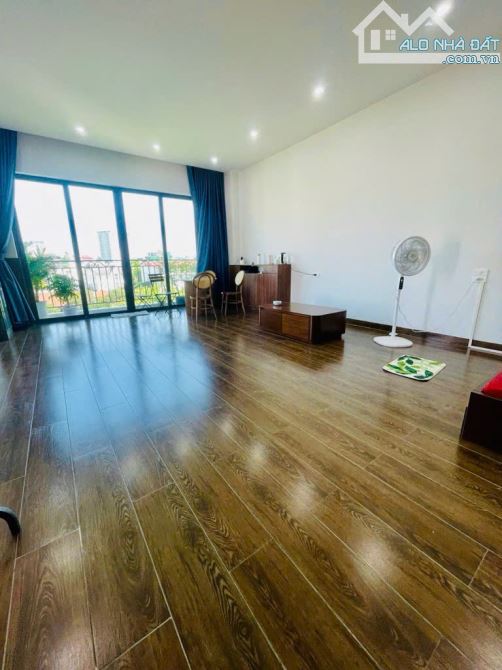 Bán nhà Minh Khai mặt đường Oto tránh vừa ở vừa Kinh doanh - DT 66m2 5 tầng Lô góc 16.5 tỷ - 2