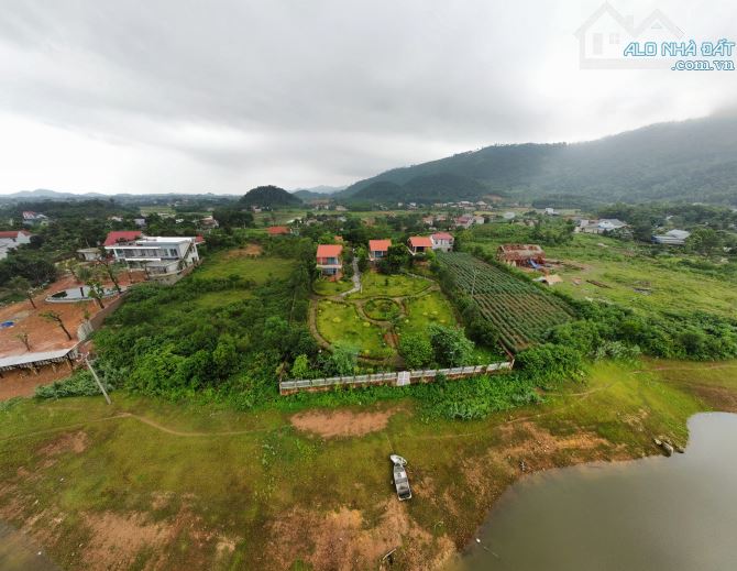 Bán biệt thự nghỉ dưỡng Phúc Xuân Villa, view hồ Cầu Bãi, dòng tiền, 3600m2 MT 36m, 46.8tỷ - 2