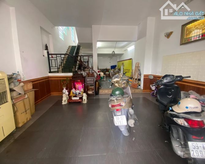 Bán Gấp Căn Góc 2 Mặt Hẻm 9M - Tân Bình: 72M², 7PN, Đối Diện Trường Học, chỉ 9,1 Tỷ! - 2